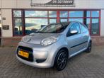 Citroen C1 1.0i 68PK 5D 2012 Airco - Elek pakket - Navigatie, Origineel Nederlands, Te koop, Zilver of Grijs, Benzine