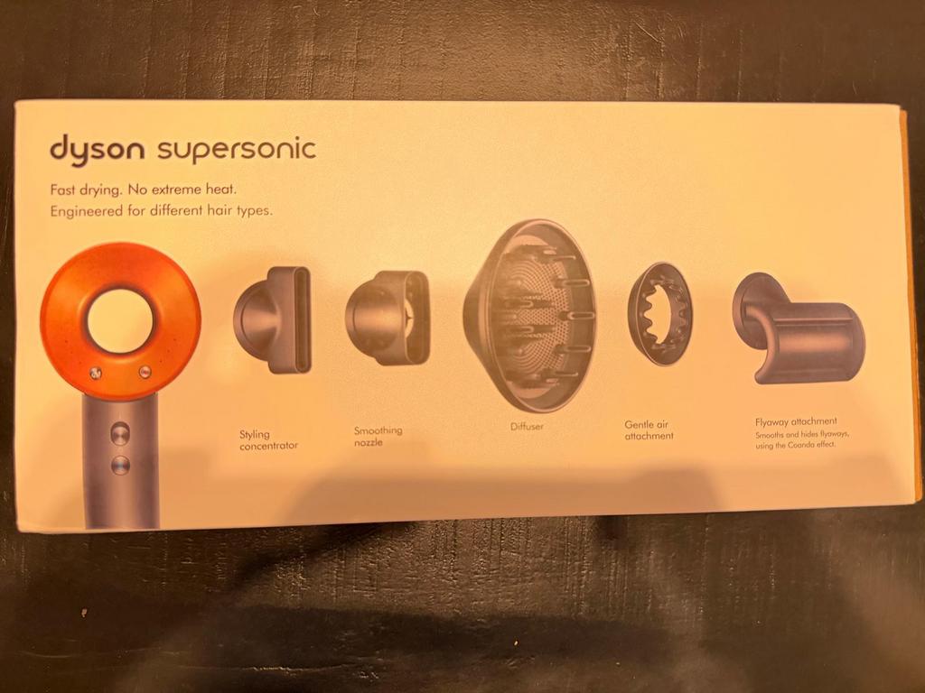 Dyson Supersonic Fōhn NIEUW, Sieraden, Tassen en Uiterlijk, Uiterlijk | Haarverzorging, Ophalen of Verzenden, Nieuw, Föhn of Haardroger