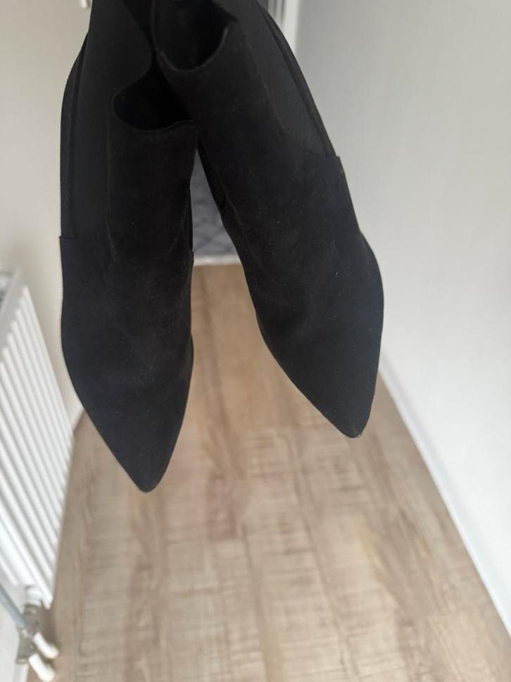 Hoge hakken enkellaarzen maat 38(high heels,pumps,boots), Kleding | Dames, Schoenen, Zo goed als nieuw, Pumps, Zwart, Ophalen of Verzenden