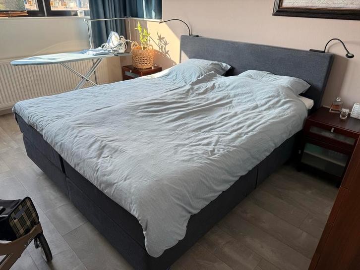 Pullman 2-persoons bed, verstelbaar, 180x210, Huis en Inrichting, Slaapkamer | Bedden, Zo goed als nieuw, Tweepersoons, 180 cm