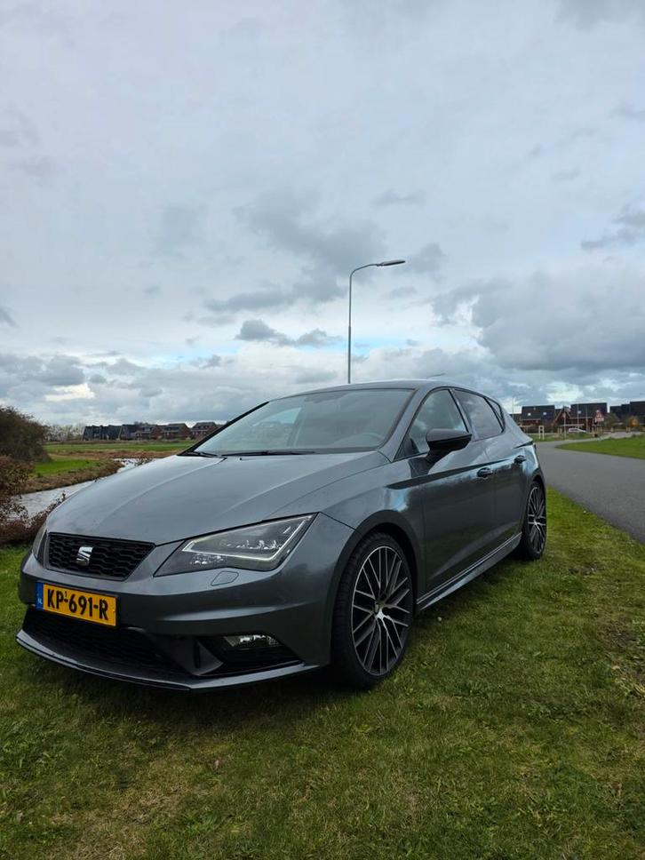 Seat Leon 1.4 TSI ACT 110KW 2017 Grijs, Auto's, Seat, Particulier, Leon, Benzine, B, Hatchback, Handgeschakeld, Origineel Nederlands