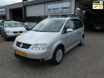 Volkswagen Touran 1.6-16V FSI Highline|Automaat|Nw.APK|Deale beschikbaar voor biedingen