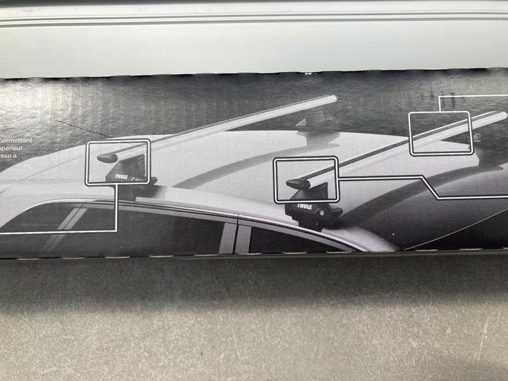Thule dakrail WingBar Evo 108 cm draagstang 2 stuks, Auto diversen, Dakkoffers, Zo goed als nieuw, Ophalen of Verzenden