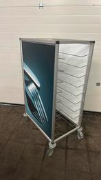 Afruim kar voor dienbladen, Ophalen, ...., Zo goed als nieuw, ...