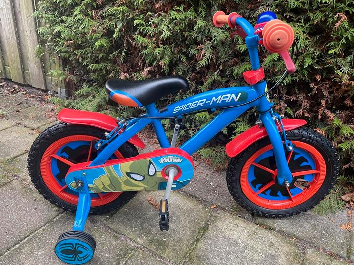 SPIDER-MAN, Fietsen en Brommers, Fietsen | Kinderfietsjes, Zo goed als nieuw, Minder dan 16 inch, Zijwieltjes, Ophalen of Verzenden