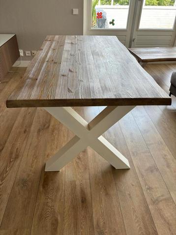 Haco grenen eettafel beschikbaar voor biedingen