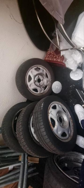 4x Banden en Velgen - All Season - Gebruikt beschikbaar voor biedingen