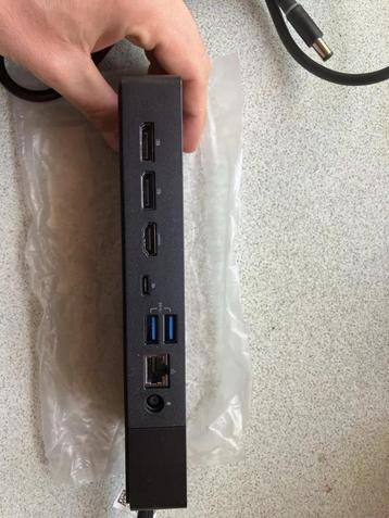 Dell WD19 WD19DCS docking dock station 180w 240w beschikbaar voor biedingen