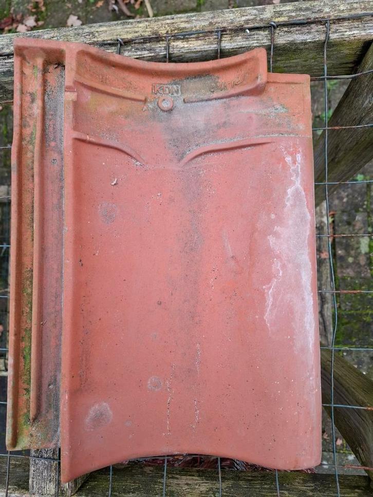 Partij gebruikte dakpannen - ca. 74 stuks, Doe-het-zelf en Verbouw, Dakpannen en Dakbedekking, Gebruikt, Dakpannen, Steen of Klei