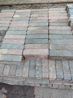 4 m² betonklinkers waalformaat 20x5 cm rood-blauw, Tuin en Terras, Ophalen, Gebruikt, Klinkers, Minder dan 5 m²