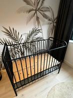 Mooie Zwarte metalen ledikant incl matras!, Ophalen, Zo goed als nieuw, Ledikant