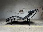 Cassina LC4 Chaise Longue zwart leer, Huis en Inrichting, Ophalen, Vintage design, 100 tot 125 cm, Nieuw