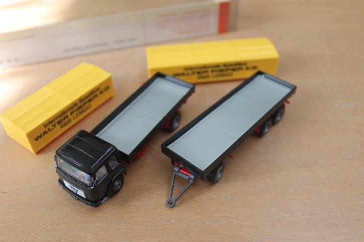 Wiking MAN 16.320 F7 huifvrachtwagen met aanhanger, Hobby en Vrije tijd, Modelauto's | 1:87, Zo goed als nieuw, Bus of Vrachtwagen