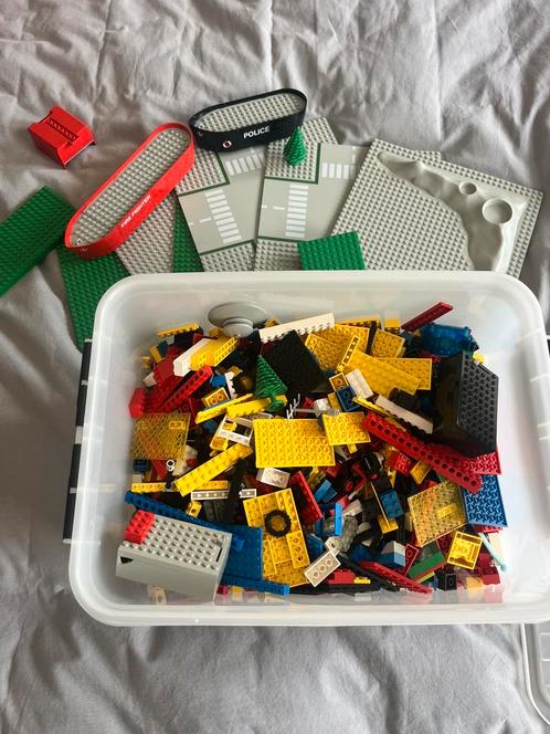 Grote box LEGO EN 3 gevulde LEGO boxjes, Kinderen en Baby's, Speelgoed | Duplo en Lego, Gebruikt, Lego, Losse stenen, Ophalen