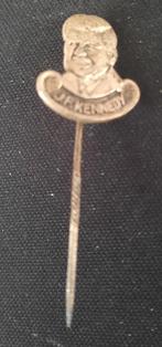 speldje J.F. Kennedy, Verzamelen, Speldjes, Pins en Buttons, Ophalen of Verzenden, Gebruikt, Figuurtje, Speldje of Pin