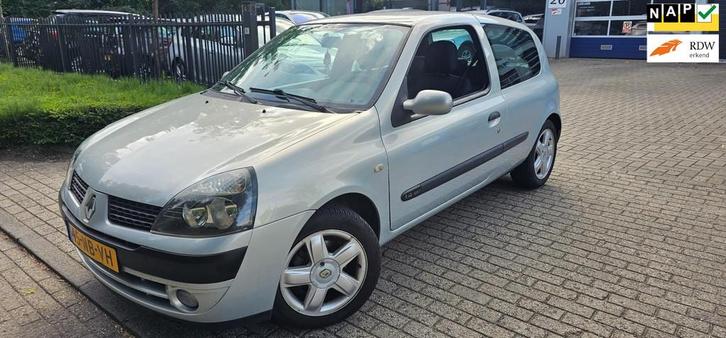 Renault Clio 1.4-16V Privilège, Auto's, Renault, Bedrijf, Te koop, Clio, ABS, Airbags, Airconditioning, Boordcomputer, Centrale vergrendeling