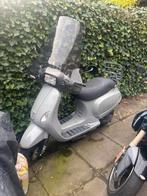 Scooter, Fietsen en Brommers, Snorfietsen en Snorscooters, Ophalen, Zo goed als nieuw, Benzine, Overige merken