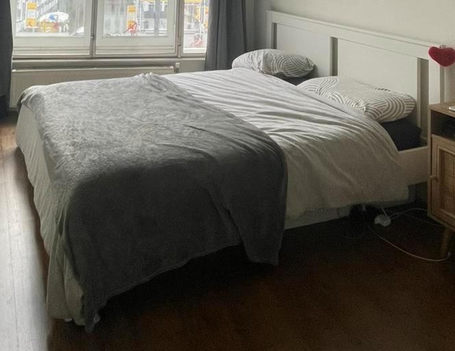 ikea bed songesand, Huis en Inrichting, Slaapkamer | Bedden, Zo goed als nieuw, Tweepersoons, 160 cm, Hout, Wit, Ophalen