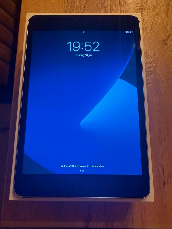 iPad mini 4 - 16GB - Space Grey - in nieuwstaat, Computers en Software, Apple iPads, Zo goed als nieuw, Apple iPad Mini, Wi-Fi