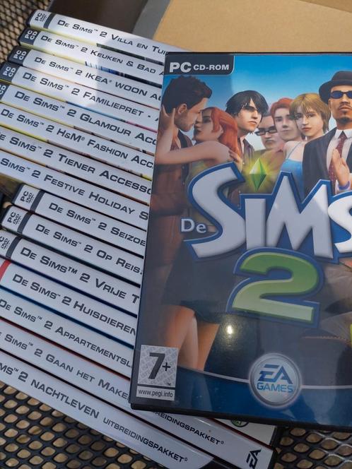 De Sims 2 compleet 19 CDs alle uitbreidingen en accessoires, Spelcomputers en Games, Games | Pc, Zo goed als nieuw, Simulatie