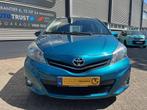 Toyota Yaris 1.3 99PK VVT-i Dynamic Automaat,Trekhaak,Clima,, Euro 5, Stof, Gebruikt, Zwart