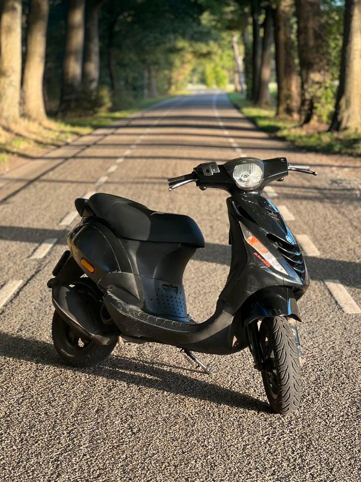 Piaggio Zip 70cc 2t WOK, Fietsen en Brommers, Scooters | Piaggio, Gebruikt, Zip, Maximaal 45 km/u, Tweetakt, Ophalen