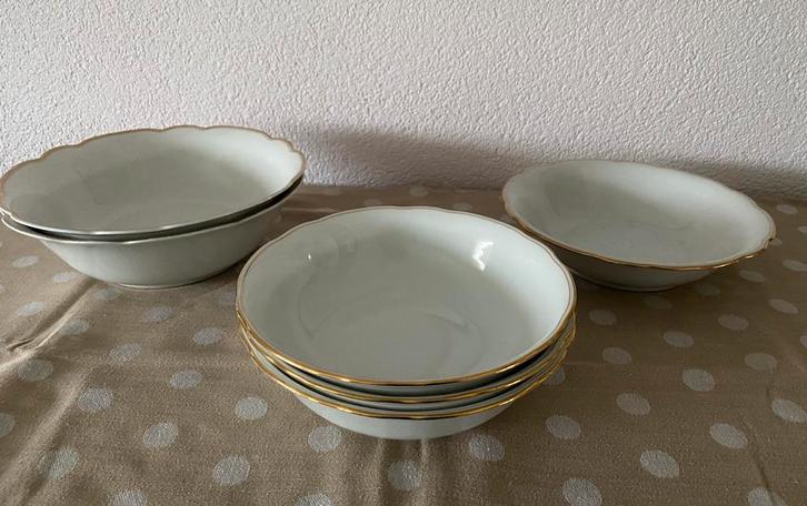 Wit servies met gouden rand, Antiek en Kunst, Antiek | Servies los, Ophalen