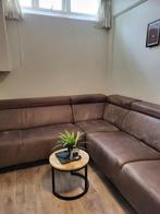 Ruime Hoekbank | Verstelbare Rugleuning | Suède Leer | €550, Huis en Inrichting, Banken | Bankstellen, Ophalen, 250 tot 300 cm