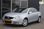 Volkswagen Eos 2.0-16v FSI | Airco | Cruise | NAP + APK 12-2, Auto's, Volkswagen, Voorwielaandrijving, Stof, Zwart, 4 cilinders