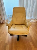 Zweeds leren draai fauteuil 2 lig/zit standen, okergeel, Huis en Inrichting, Fauteuils, Ophalen, Gebruikt, 75 tot 100 cm, Leer