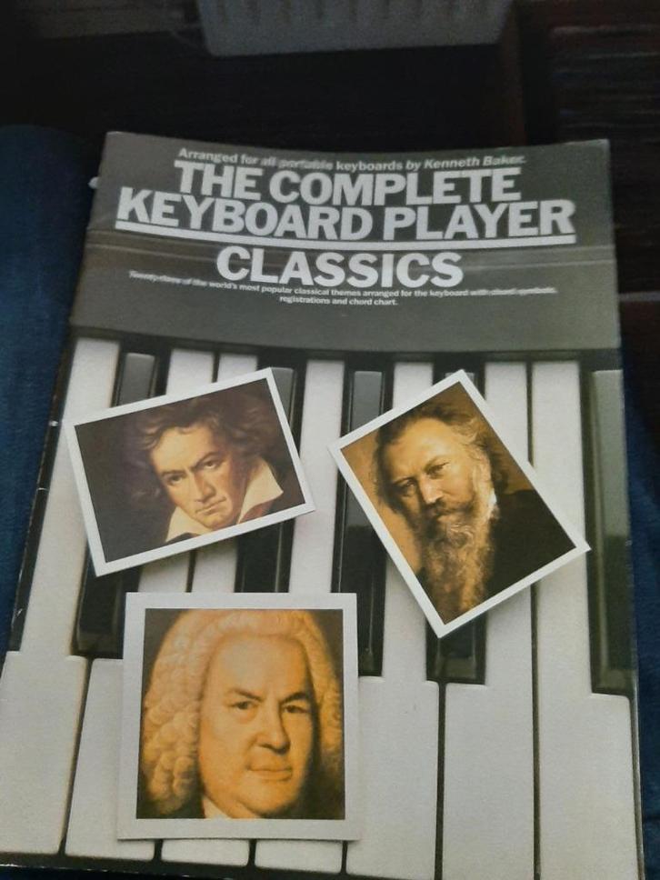 The Complete Keyboardplayer: CLASSICS VERZENDEN OF OPHALEN, Muziek en Instrumenten, Overige Muziek en Instrumenten, Gebruikt, Ophalen