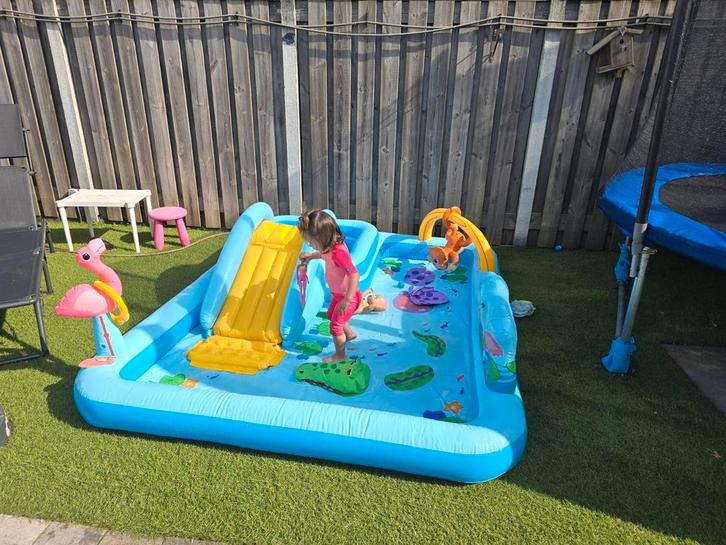 Intex Jungle Zwembad met Glijbaan, Kinderen en Baby's, Speelgoed | Buiten | Opblaasfiguren, Zo goed als nieuw, Ophalen of Verzenden