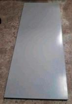 Partij 200 legborden of metalen schappen, Ophalen, Zo goed als nieuw