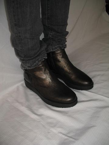 Mjus Stoere Enkel Schoenen  in Brons/Zwart Maat 39 beschikbaar voor biedingen