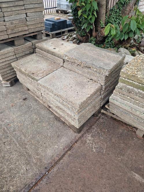 25 tegels 40x60x5 gebruikt grijs, Tuin en Terras, Tegels en Klinkers, Gebruikt, Terrastegels, Beton, 10 m² of meer, Ophalen
