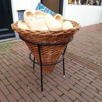 nu €15 Vintage verkoopmand winkelmand puntmand ophalen beschikbaar voor biedingen