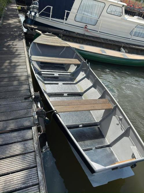 Stalen roeiboot met Mercury 5pk buitenboordmotor – vaarklaar, Watersport en Boten, Bootonderdelen, Gebruikt, Overige typen, Motorboot