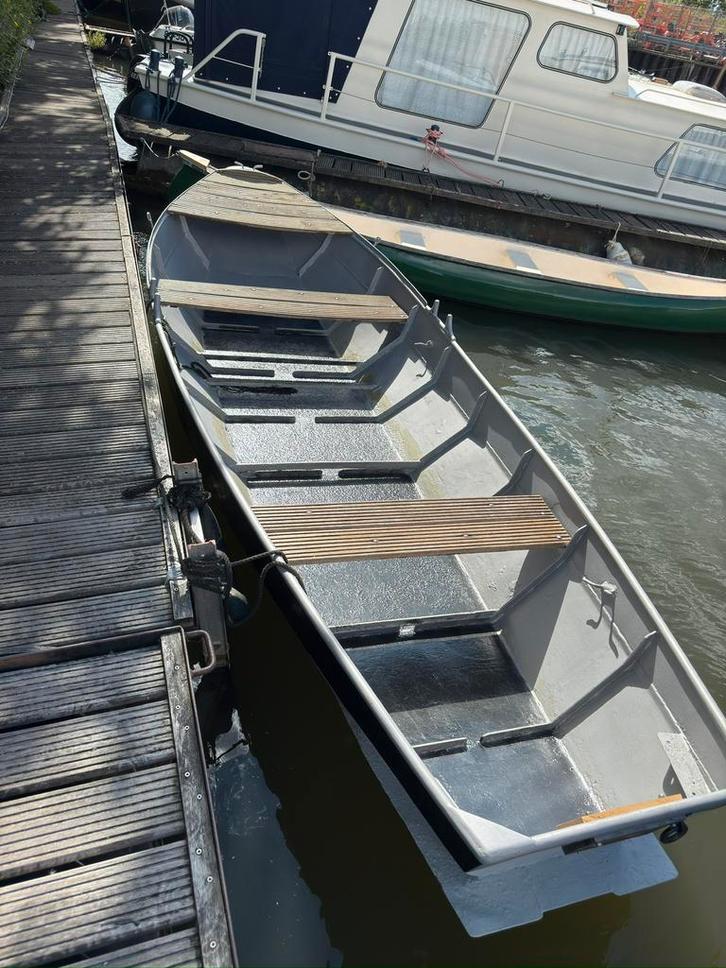 Stalen roeiboot met Mercury 5pk buitenboordmotor – vaarklaar, Watersport en Boten, Bootonderdelen, Gebruikt, Overige typen, Motorboot