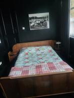 VINTAGE  eiken bed  jaren 50, Huis en Inrichting, Ophalen, Zo goed als nieuw, Tweepersoons