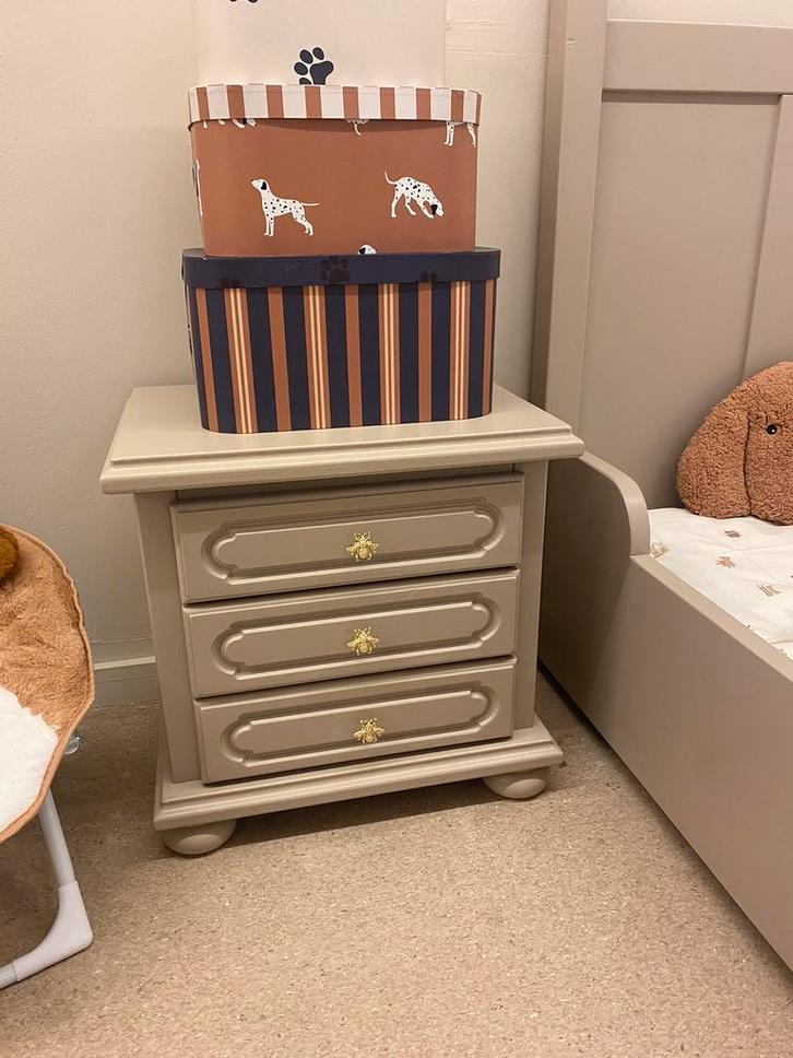 Lief Nachtkastje by Juffrouw Kwaat, Kinderen en Baby's, Kinderkamer | Commodes en Kasten, Zo goed als nieuw, 100 cm of meer, 50 tot 70 cm