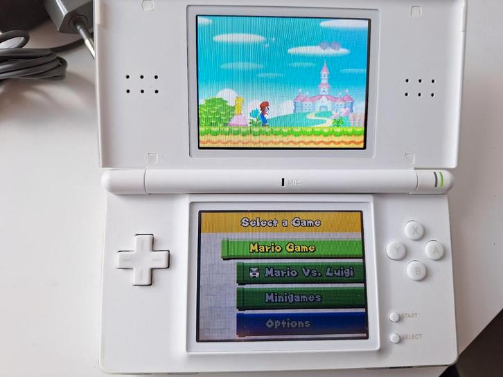 Hele nette nintendo ds lite, Spelcomputers en Games, Spelcomputers | Nintendo DS, DS Lite, Ophalen of Verzenden