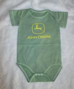 Groen rompertje Mt 50/56 John Deere logo katoen., Nieuw, Ophalen of Verzenden, Jongetje, Nacht- of Onderkleding