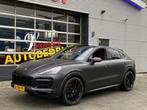 Porsche Cayenne Coupé 3.0 E-Hybrid 463PK - Matt Zwart I Pan, Auto's, Porsche, Automaat, Cayenne, Gebruikt, Euro 6