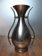 Metalen vaas. DOVO Hoogte 23,5 cm. Breed: 14,5 cm., Antiek en Kunst, Ophalen of Verzenden
