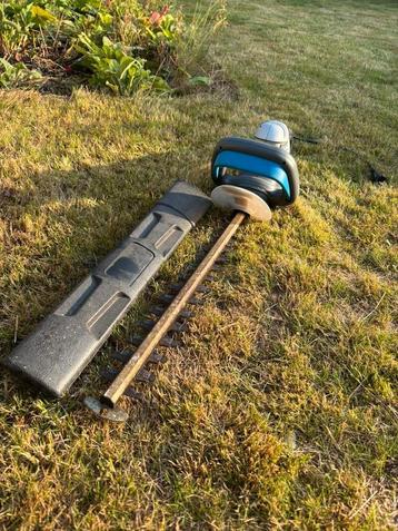 Elektrische heggenschaar beschikbaar voor biedingen