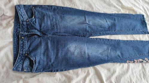 Spijkerbroek met bloemen, Kleding | Dames, Spijkerbroeken en Jeans, Zo goed als nieuw, W30 - W32 (confectie 38/40), Blauw, Ophalen of Verzenden