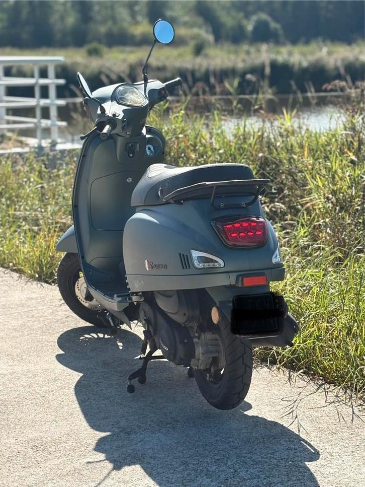 Senzo Rivalux S 2021 - Goede staat, lage km stand!, Fietsen en Brommers, Brommeronderdelen | Scooters, Gebruikt, Overige merken