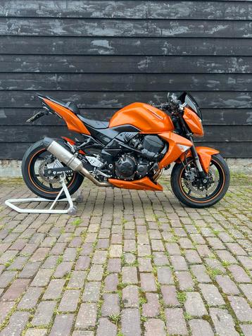 Kawasaki Z750 | 2008 | 29632 | Metalic oranje | Custom made beschikbaar voor biedingen