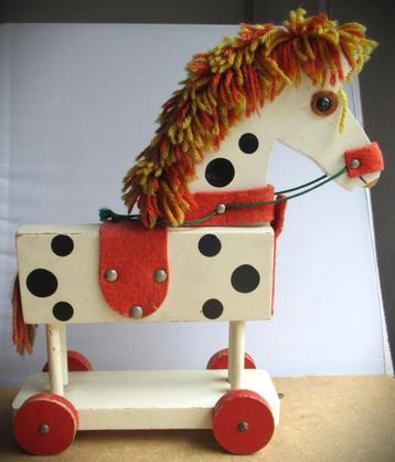 Paard op wielen~ 31 cm~Vintage Houten paardje Kerst~jrn 70 beschikbaar voor biedingen