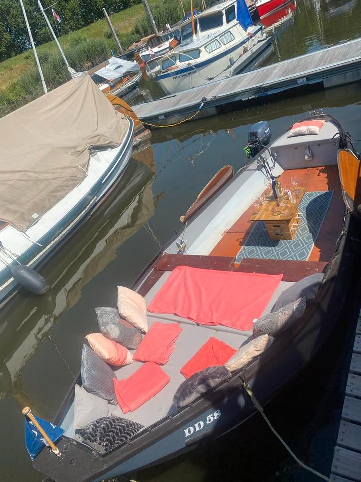 Charmante zalmschouw te koop!, Watersport en Boten, Motorboten en Motorjachten, Gebruikt, Staal, 6 tot 9 meter, Benzine, Buitenboordmotor